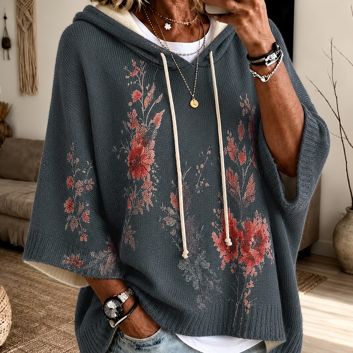 Eden | Damescape met capuchon en bloemenprint – pullover met 3/4-mouwen en trekkoord