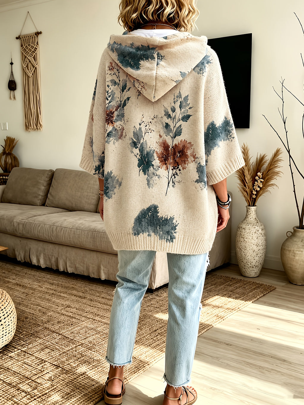 Eden | Damescape met capuchon en bloemenprint – pullover met 3/4-mouwen en trekkoord