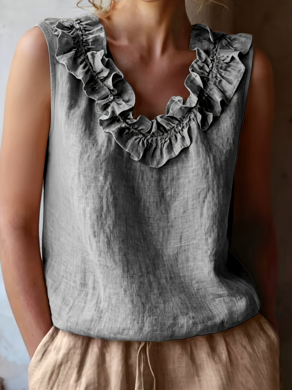 Kallie | Mouwloze top met ruches voor dames – Casual blouse met losse pasvorm