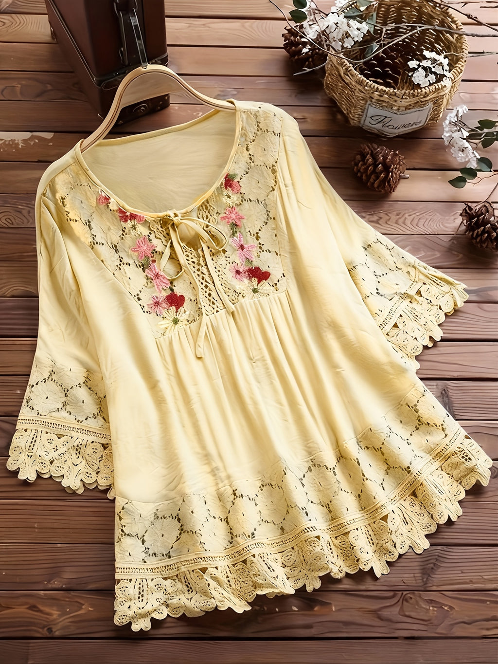 Glyra | Elegante kanten blouse voor dames – Zomerse casual top