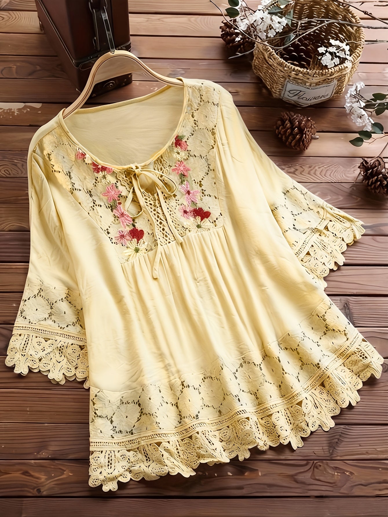Glyra | Elegante kanten blouse voor dames – Zomerse casual top