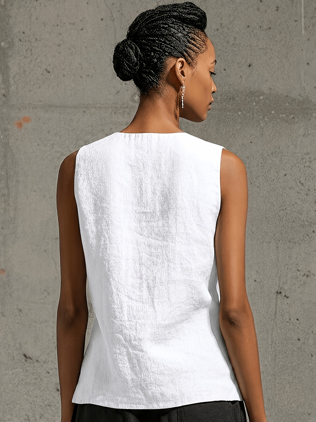 Zariah | Dames-top met V-hals en gedraaide pas – Mouwloos mintgroen shirt met getailleerd detail
