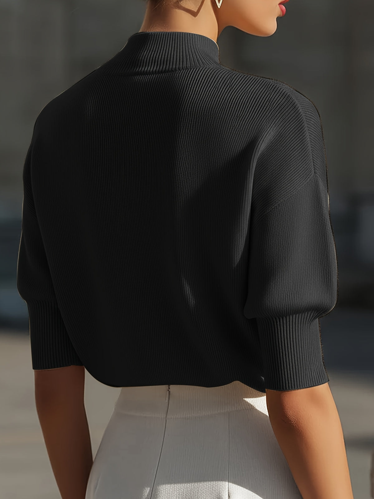 Ardessa | Dames T-shirt met structuur – Opstaande kraag, aansluitende manchetten