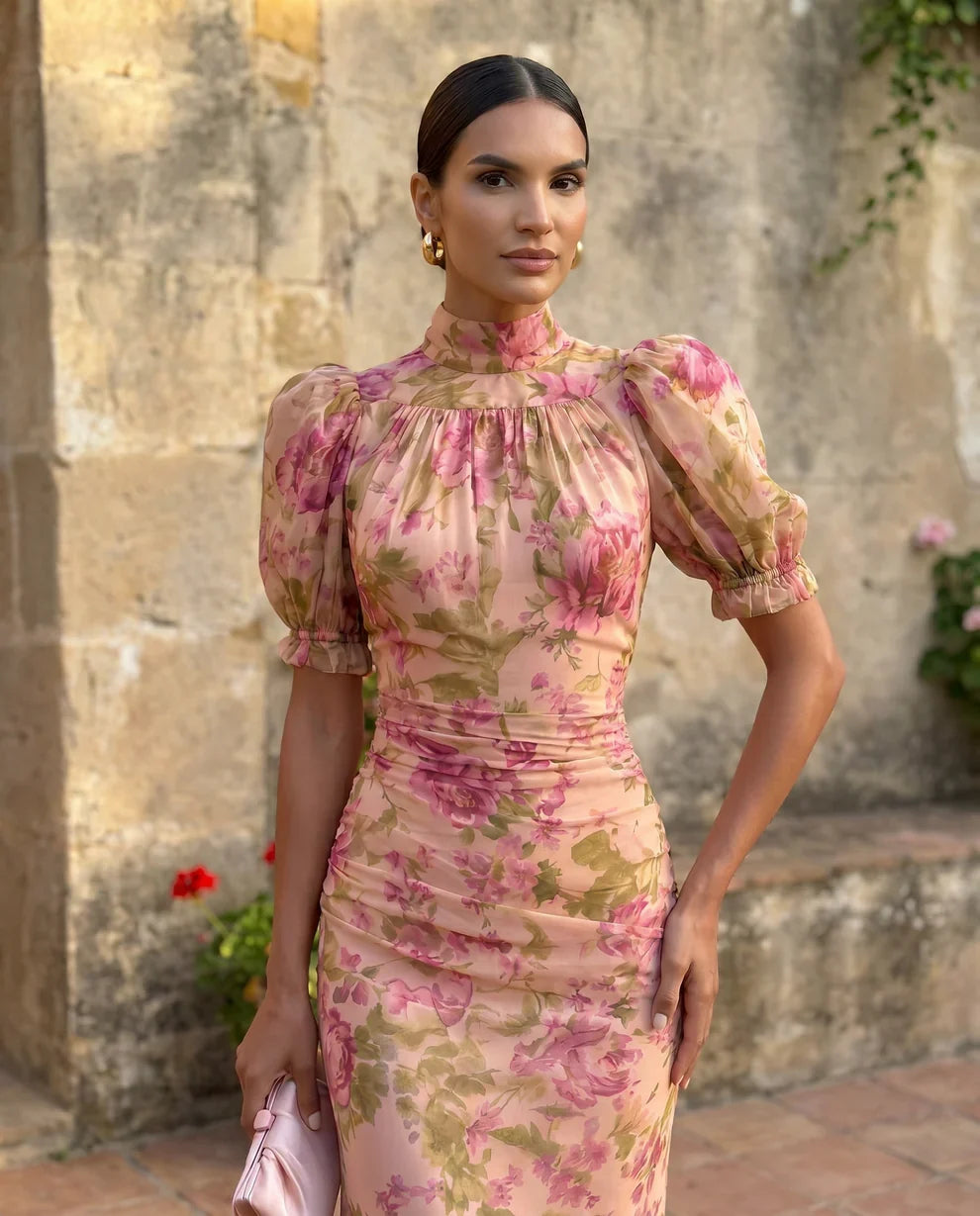 Ariana | Roze chiffonjurk voor dames – bloemenprint, pofmouwen