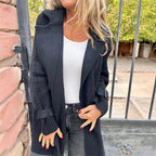 Avelisse | Damesjas met dubbele knoopsluiting – lang model, mouwen met kabelpatroon