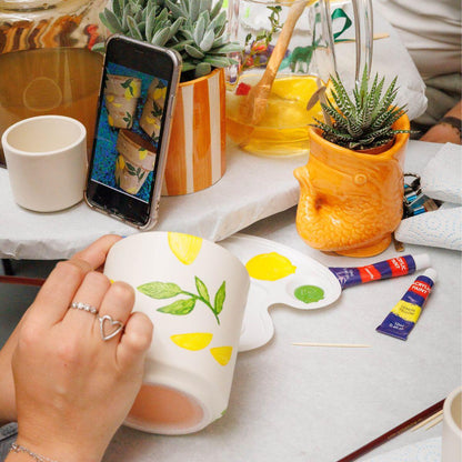 Verfpakket voor het schilderen van 4 bloempotten + orchideeën