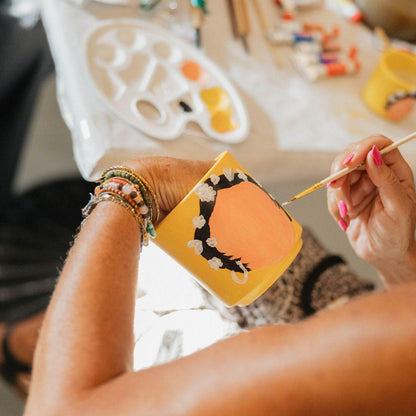 Verfpakket voor het schilderen van 4 bloempotten + orchideeën