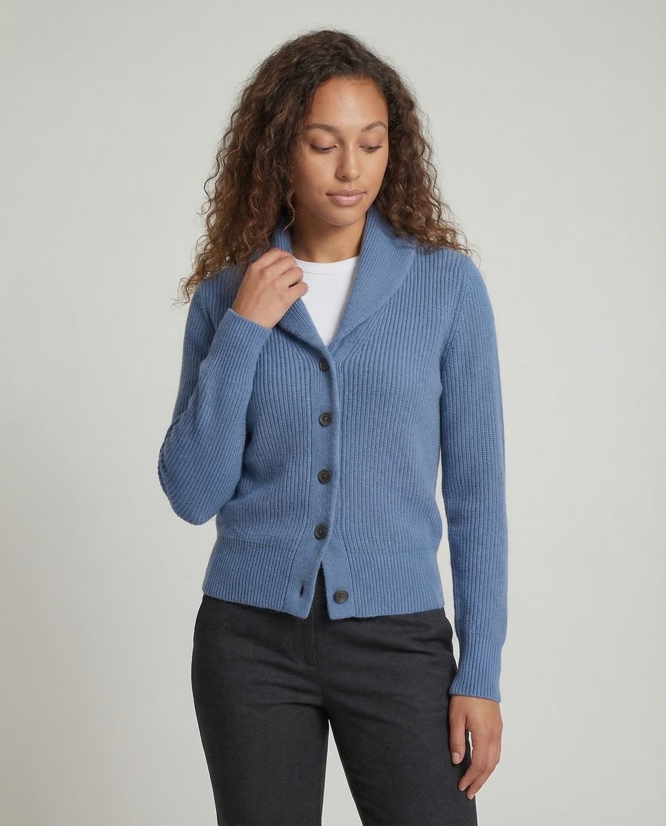 Gwendara | Dames Geribd Gebreid Vest – Knoopsluiting en Reverskraag